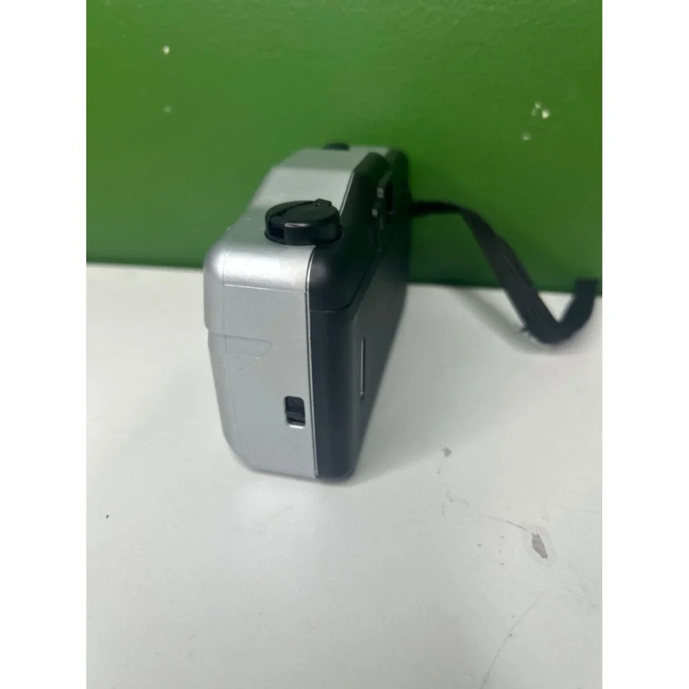 Vivitar 35mm Focus Free Point and Shoot Film Camera Silver For Parts Repair